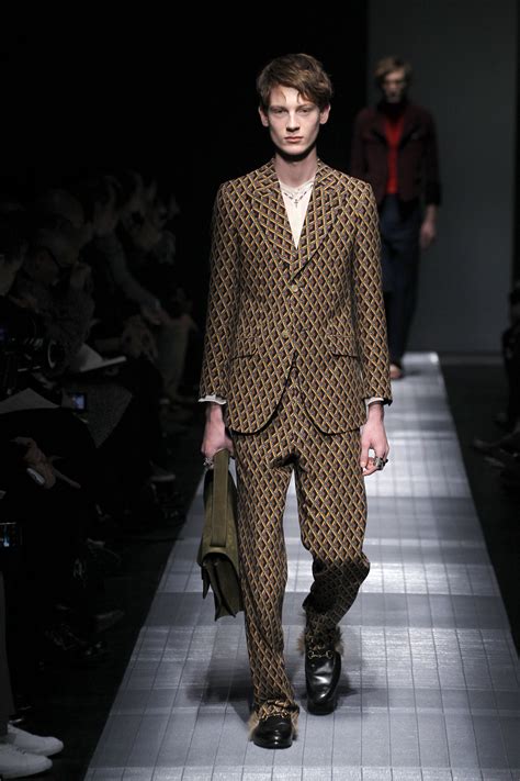 gucci outfits for men.